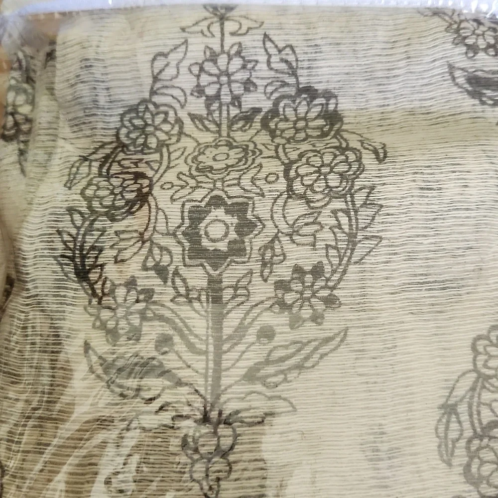 Pottery Barn Paisley Printed sheer curtain - Picture 2 of 3